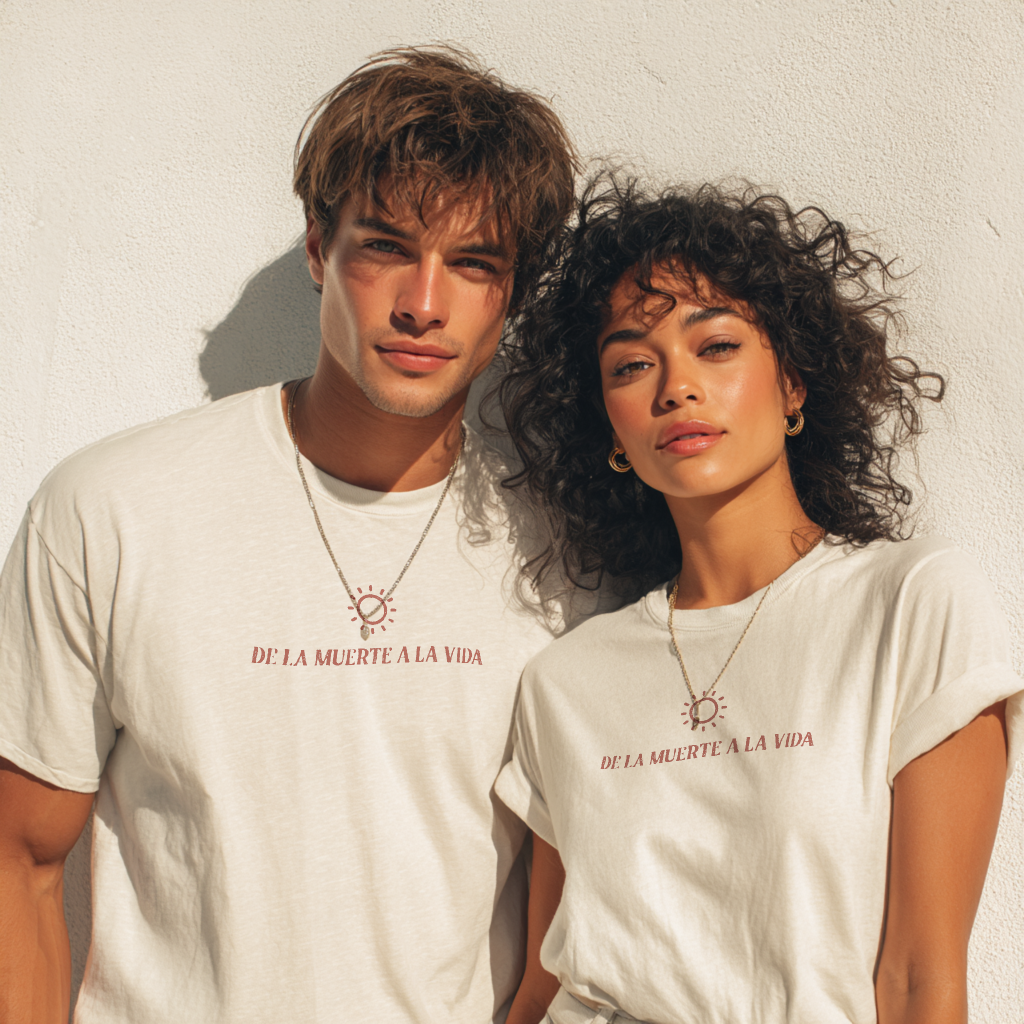 De La Muerte a La Vida Minimalist Christian Faith Spanish T-Shirt